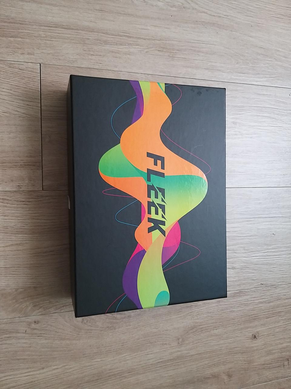 FLEEK 플릭(저주파 복근 운동) 판매합니다.