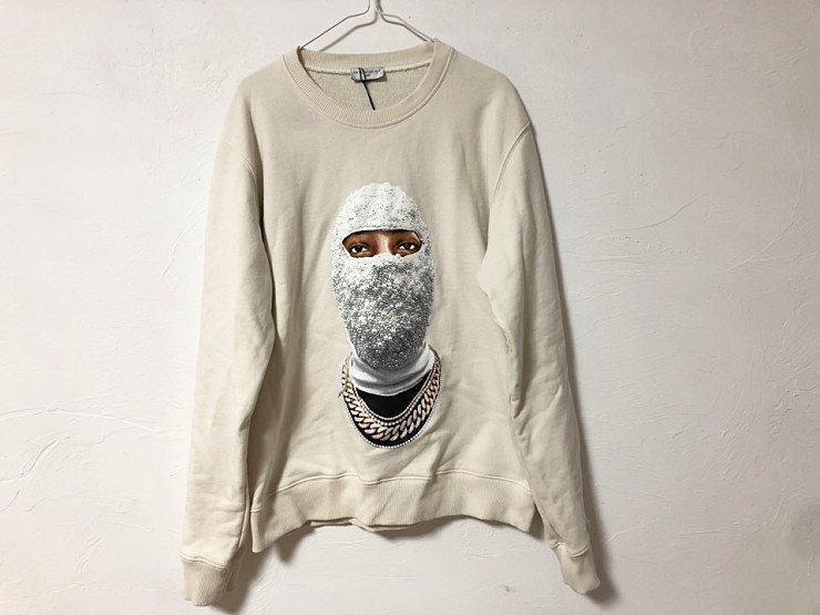 이놈어닛 복면페이스 맨투맨 L사이즈 팝니다