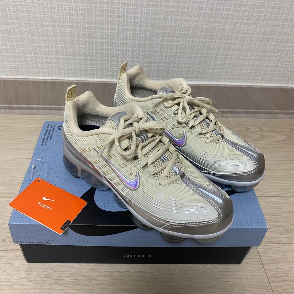 나이키 베이퍼맥스360 파슬실버 245