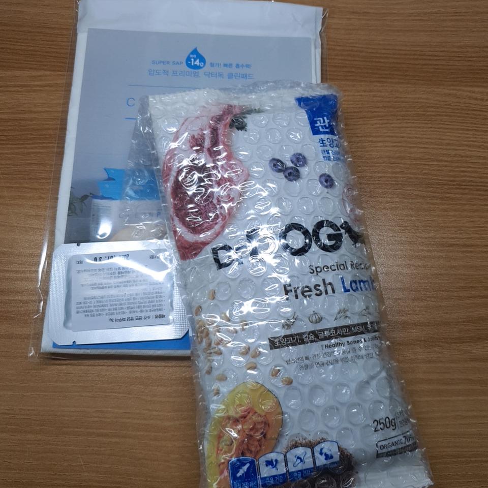 유명한 관절 닥터독 사료, 배변패드, 천연파우더 새상품들 (강아지) 일괄