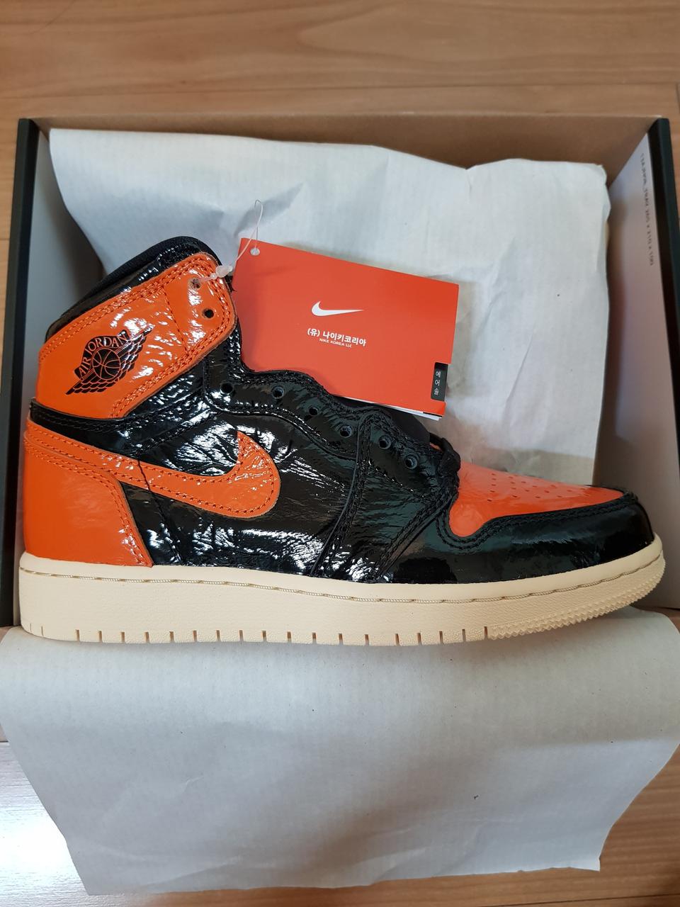 [230]조던1 백보드 3.0 230GS 사이즈 팝니다.