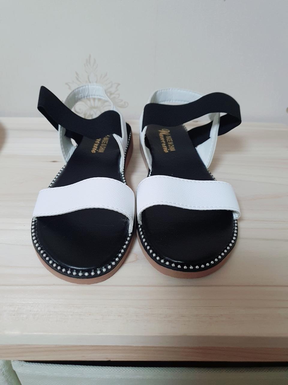 새상품) 245사이즈 여성 밴딩 샌들