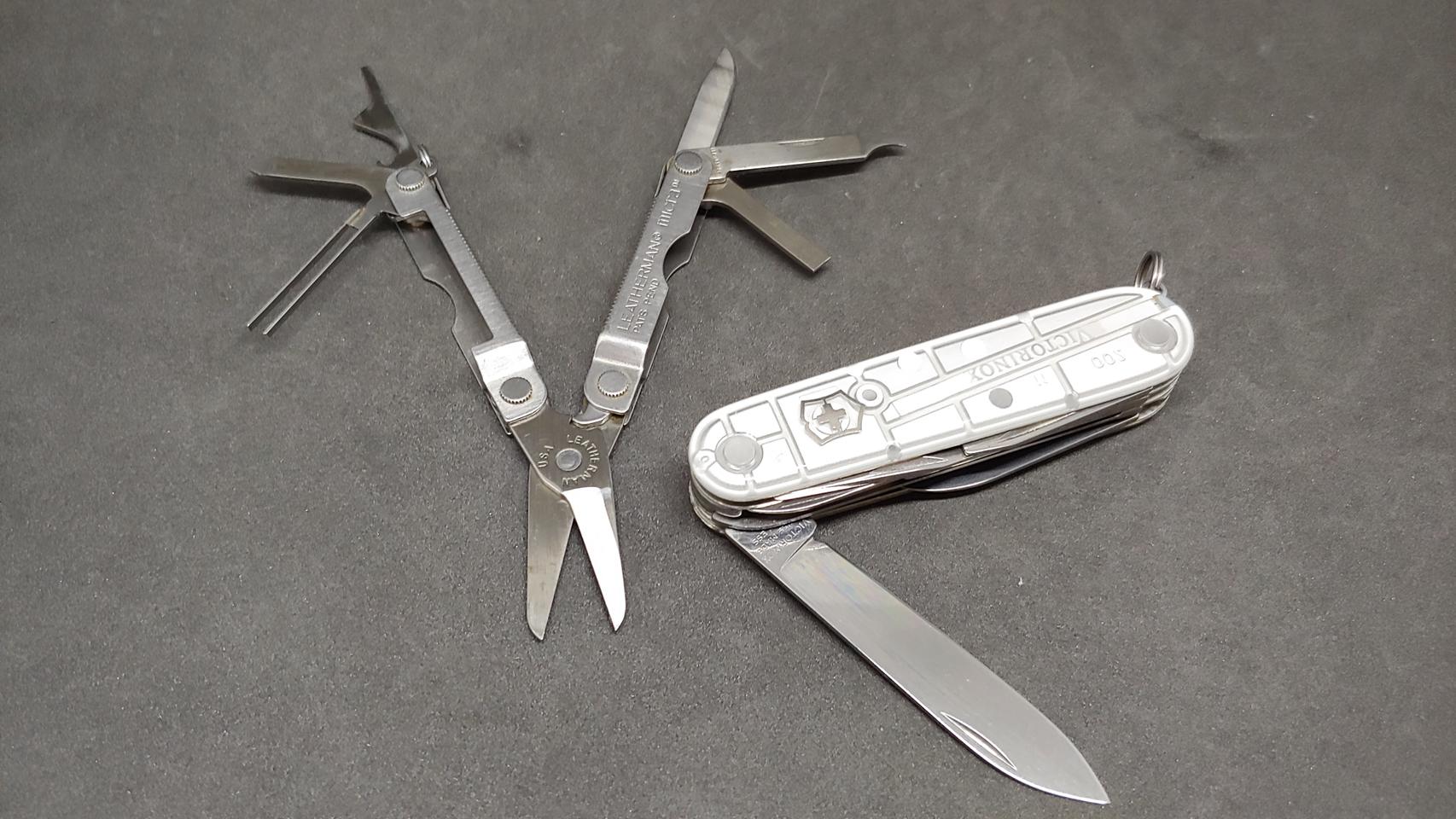 빅토리녹스 헌츠맨 실버텍 + 레더맨 마이크라