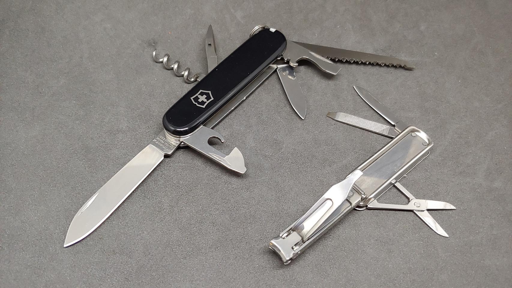 빅토리녹스 캠퍼 + 트루 유틸리티 손톱깍이 멀티툴