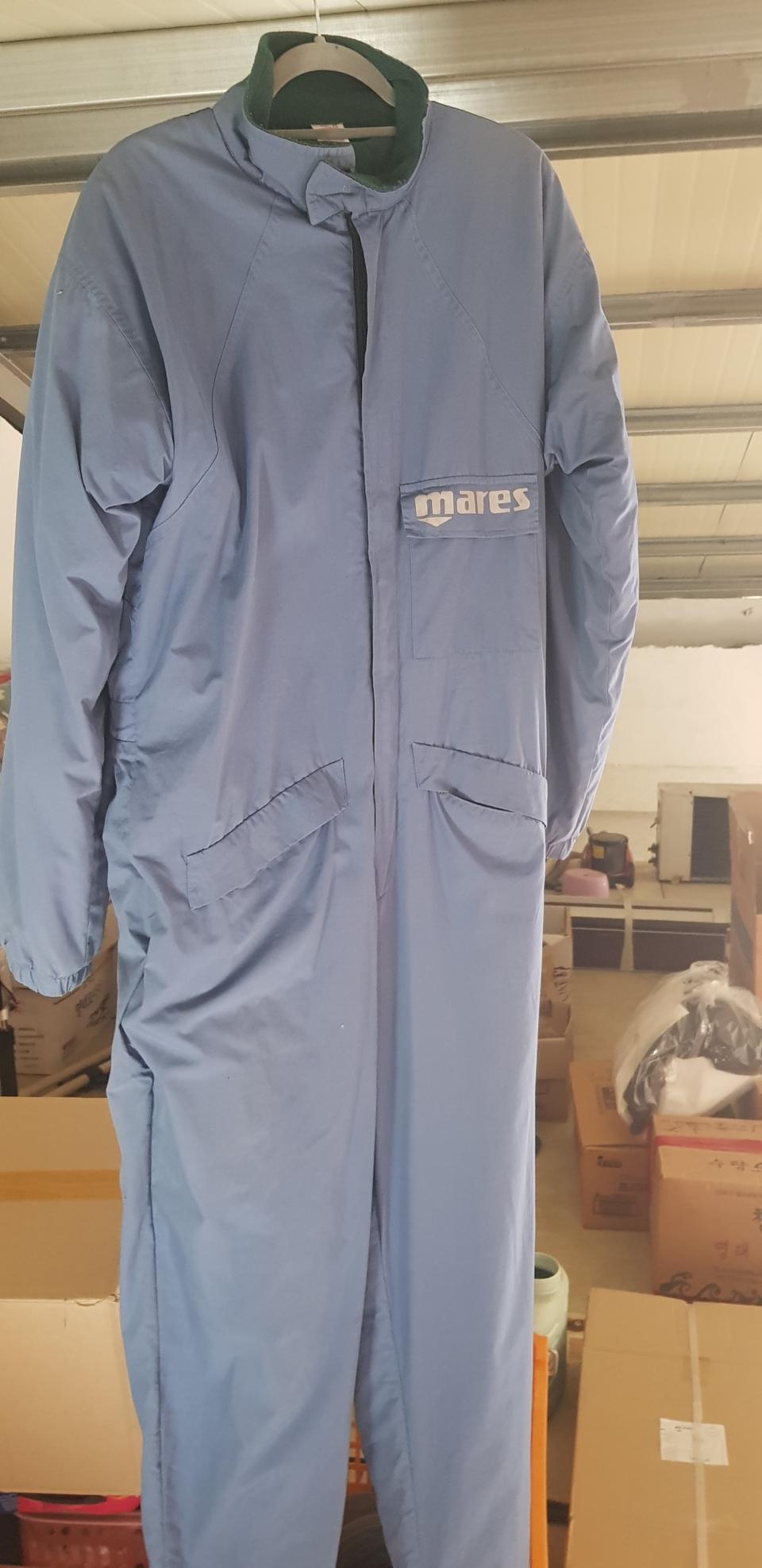 마레스 드라이슈트내피