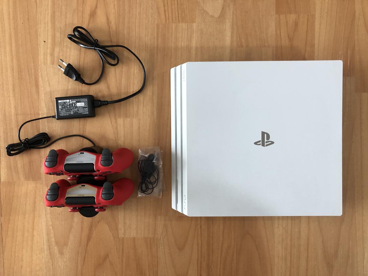 PS4 PRO 플스4 프로 1TB  화이트