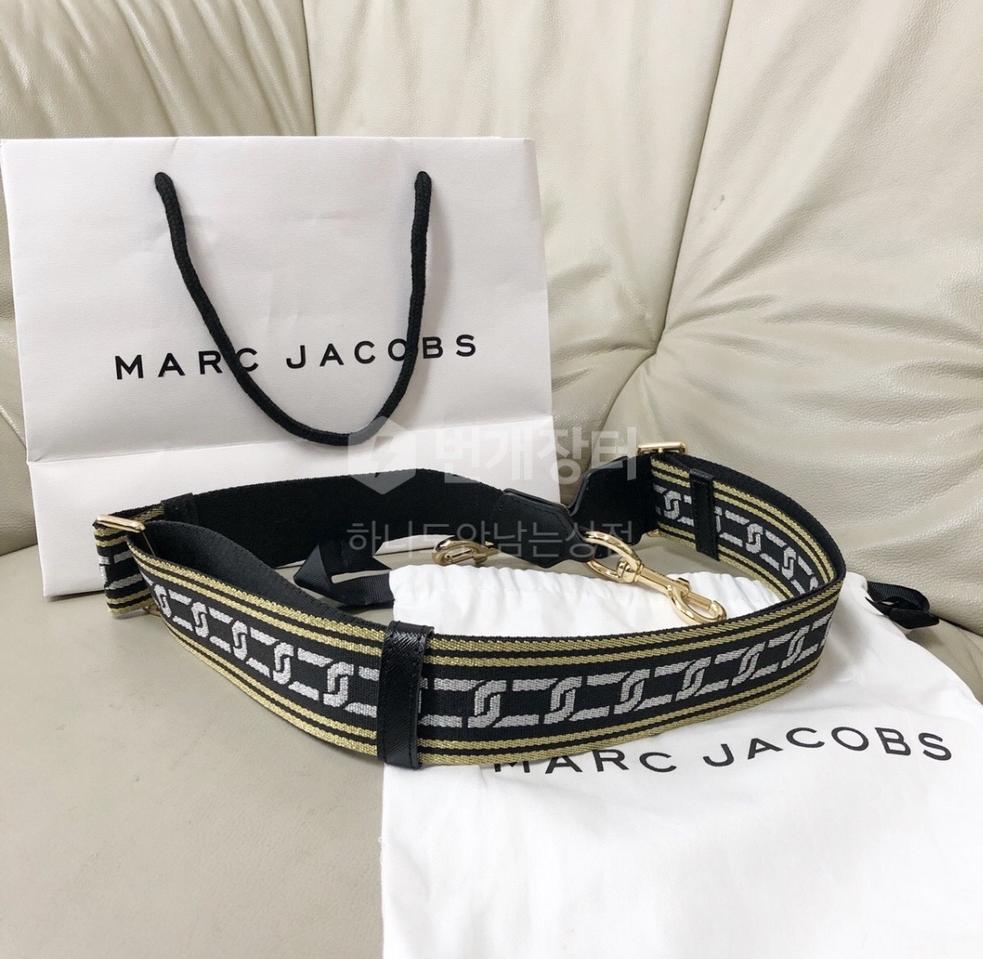 마크제이콥스 카메라백 스트랩끈 팝니다(구성품 ㅇ)