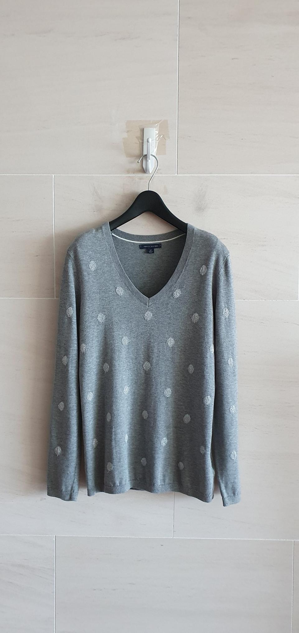 (정품) TOMMY HILFIGER 브이넥 도트 니트