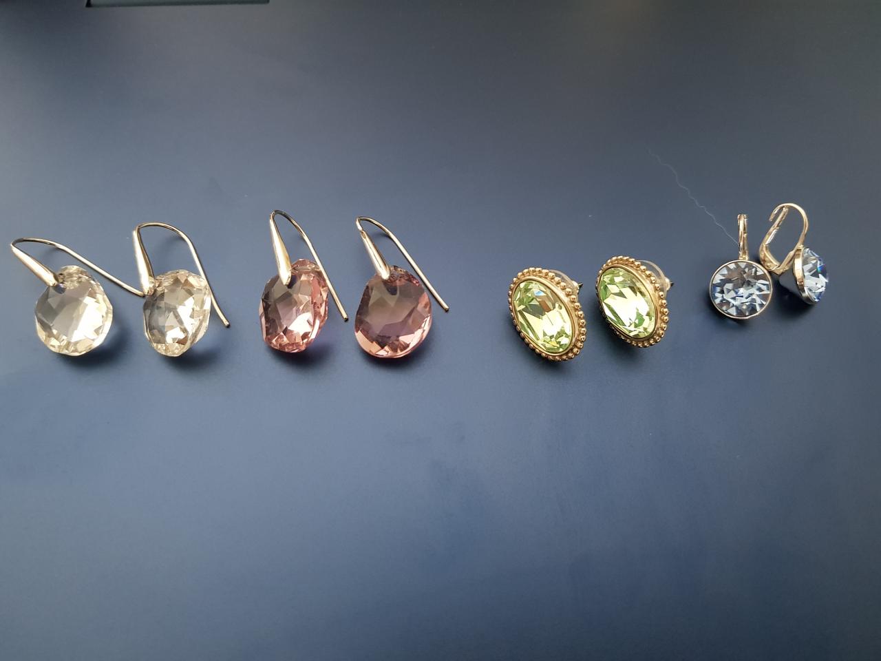 스와로브스키 정품 크리스탈 귀걸이 4개