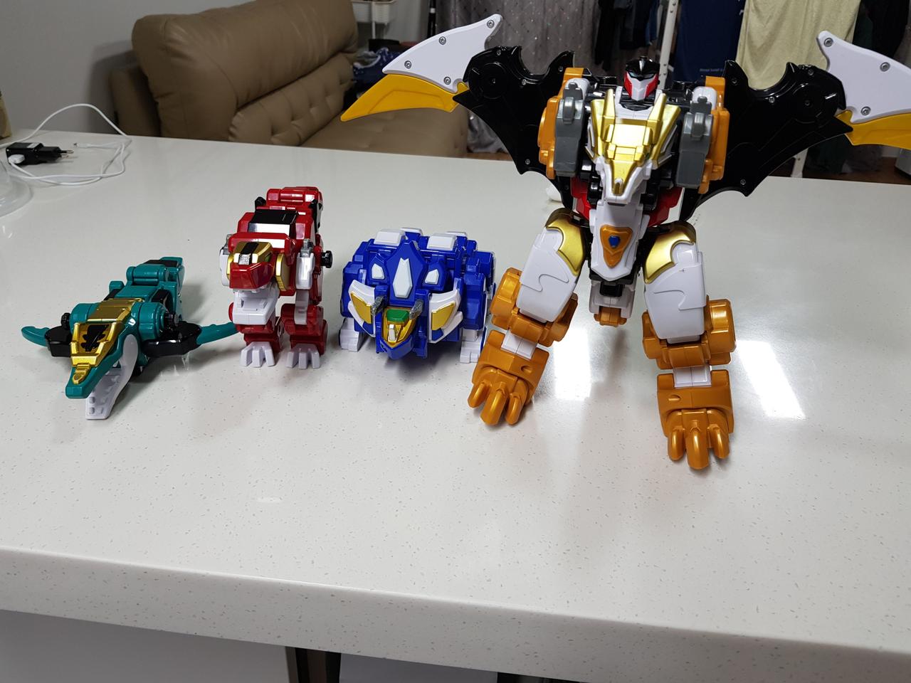 다이노코어 공룡 변신 로봇