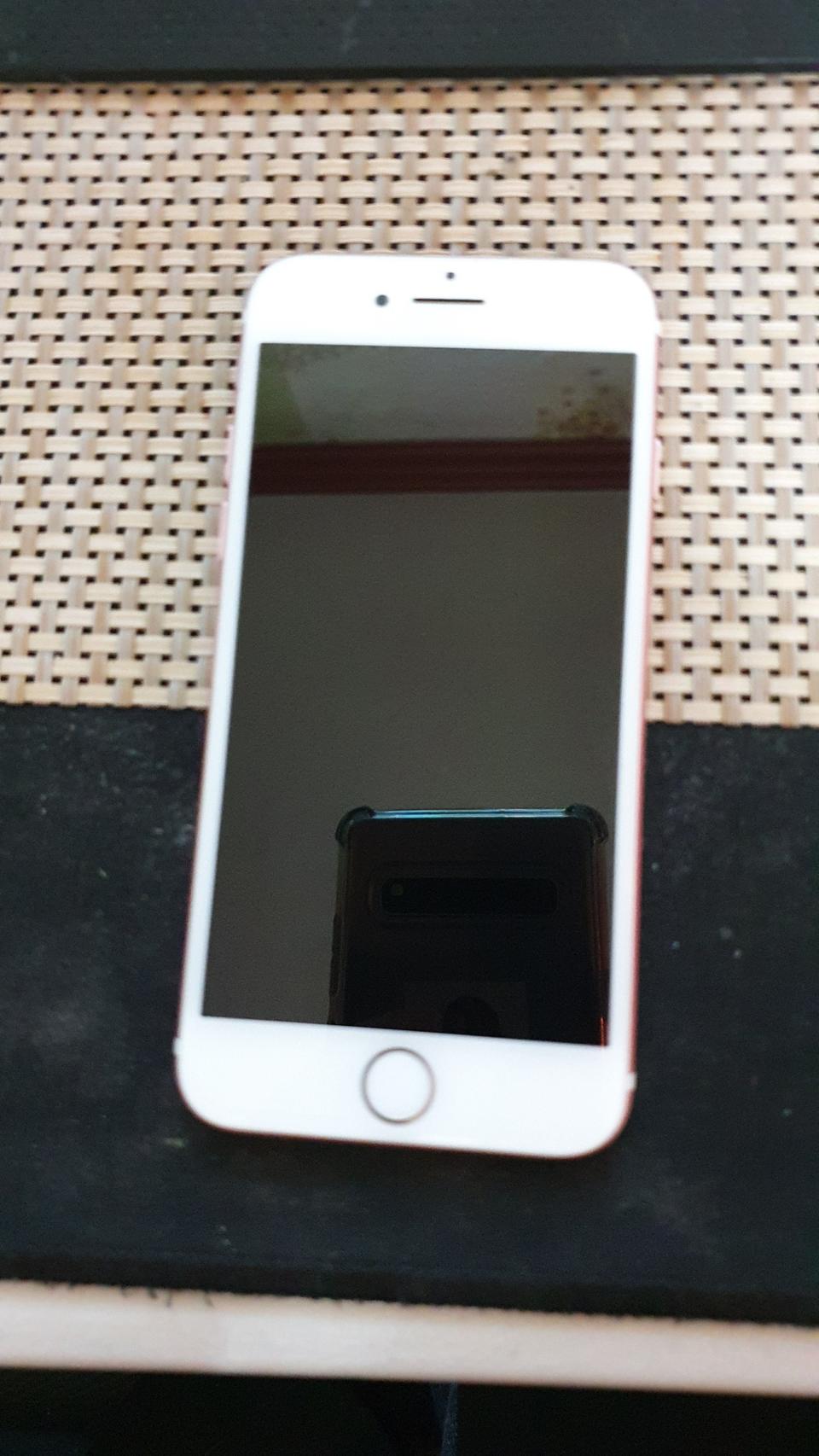 아이폰 7 128GB 로즈골드 팝니다