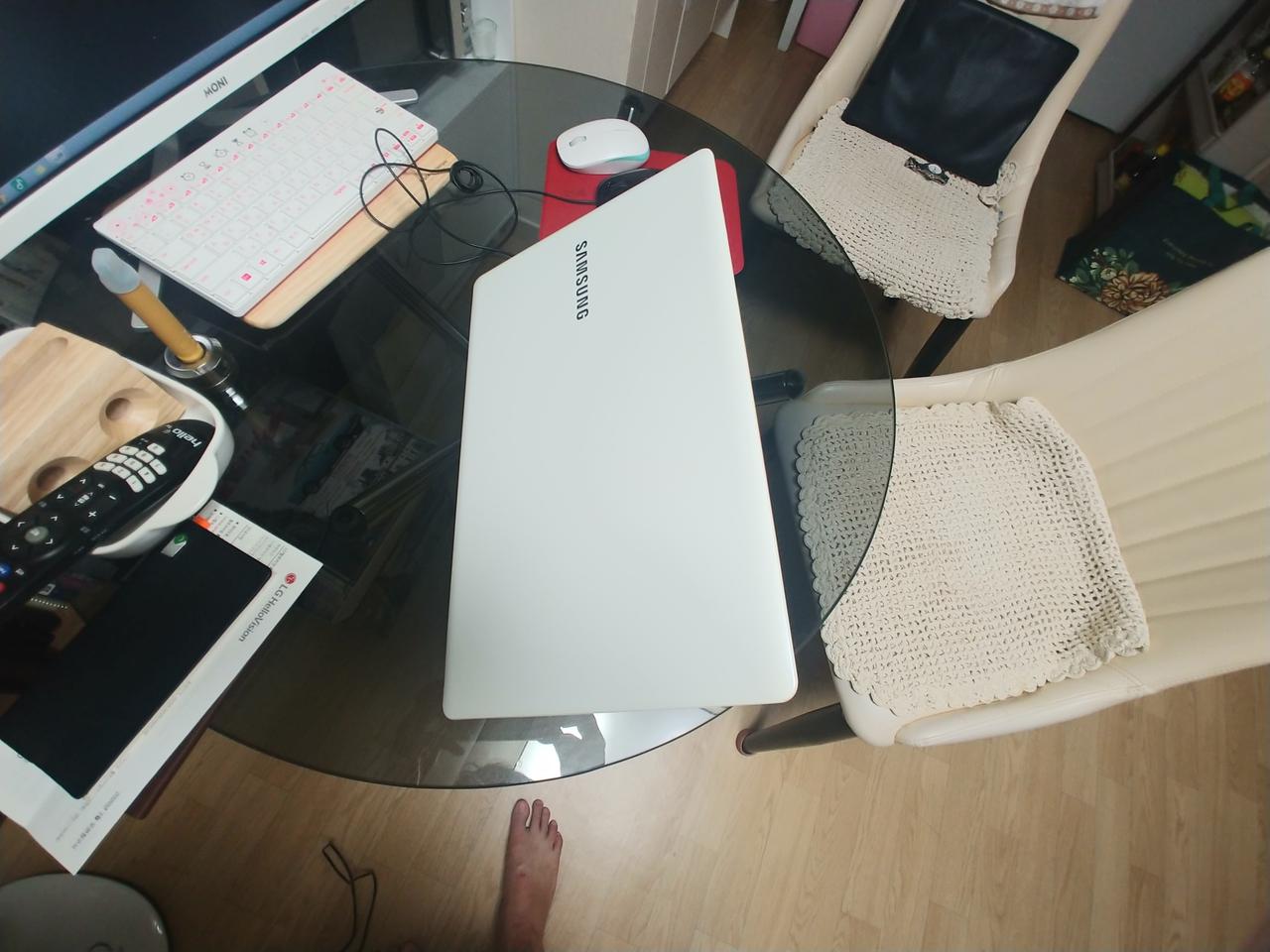 삼성노트북 15형 화이트 슬림