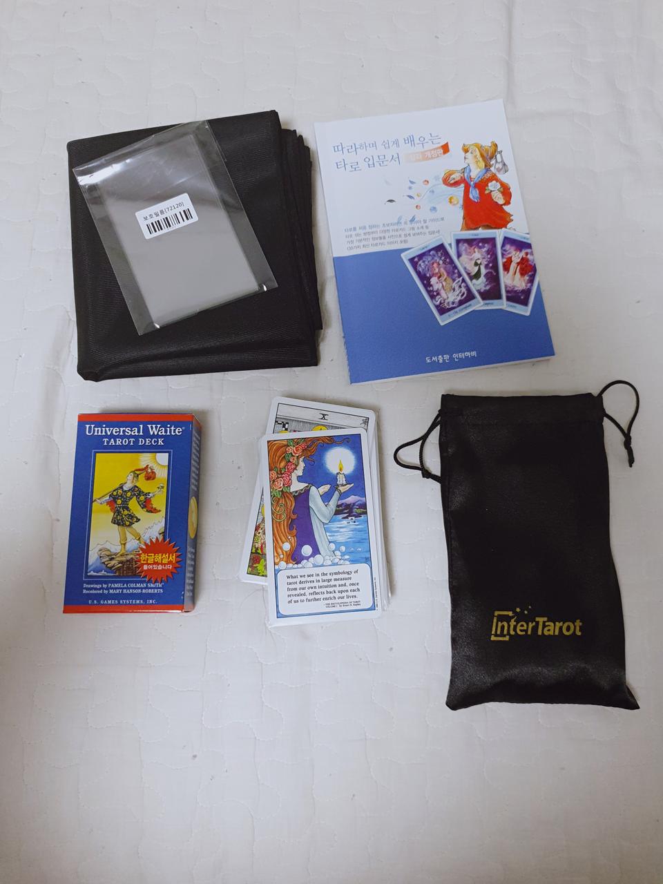 미개봉) 타로카드세트 팔아요!