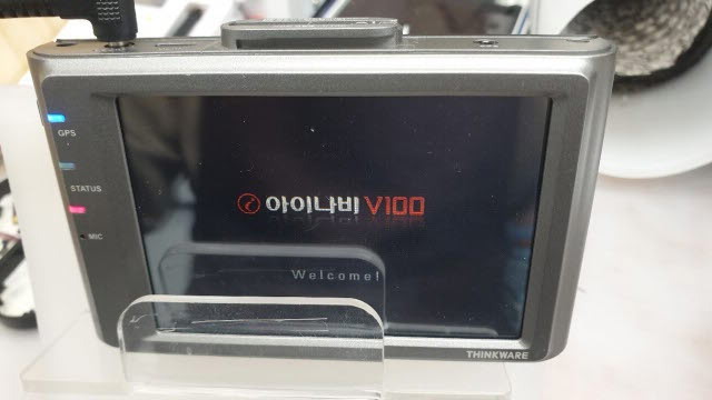 아이나비 V100 블랙박스의 모든 고장을 수리해 드립니다.