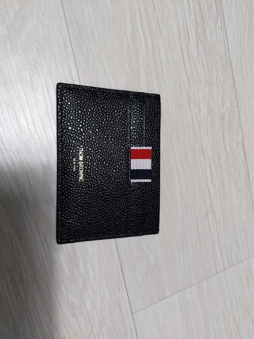 톰브라운 카드지갑 새상품