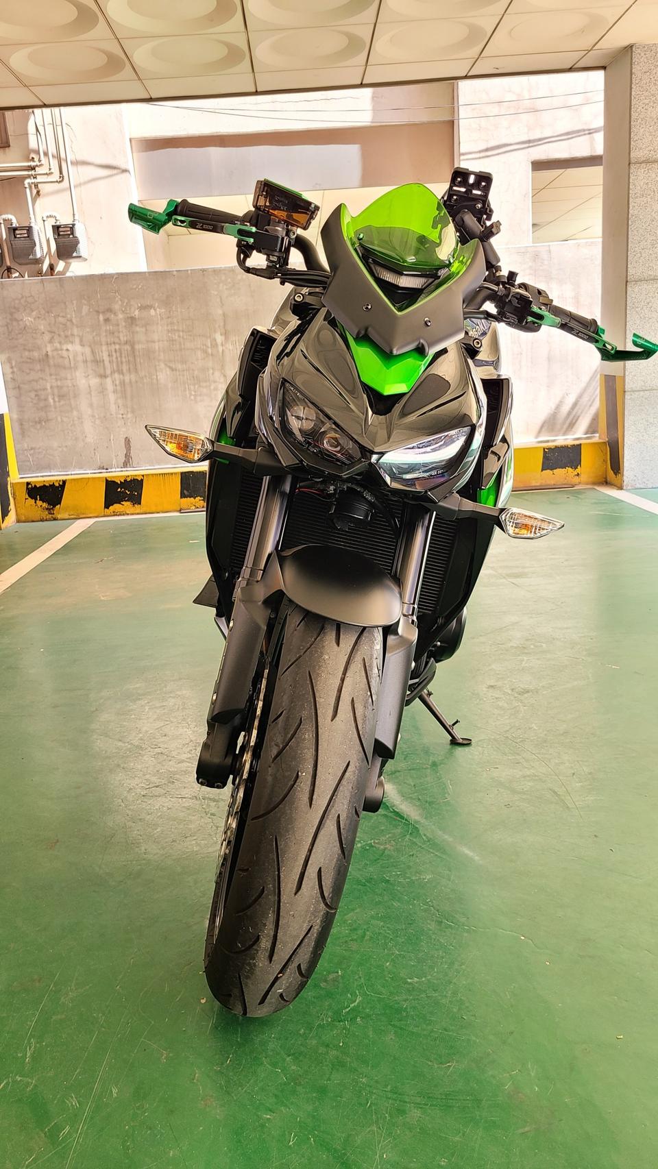 2017  짧은키로수 z1000판매합니다