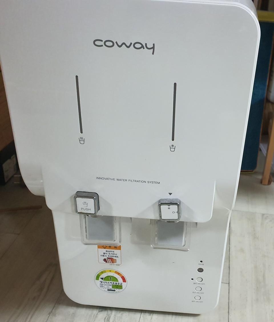 코웨이 냉온정수기 팝니다