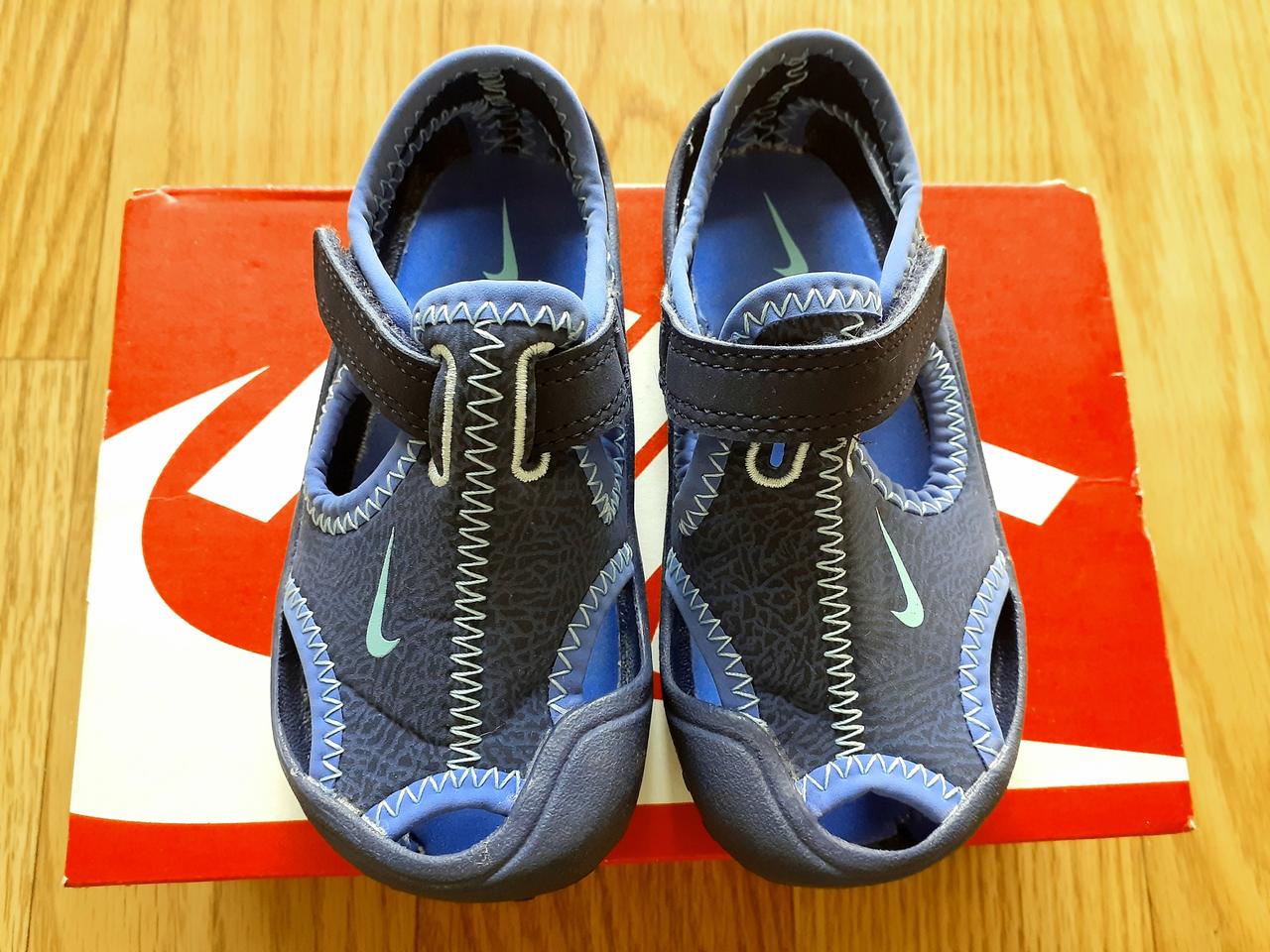 나이키선레이샌들 7C(130)