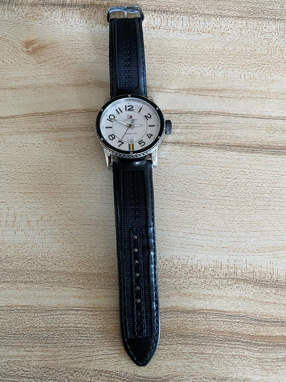 타미힐거 스텐시계