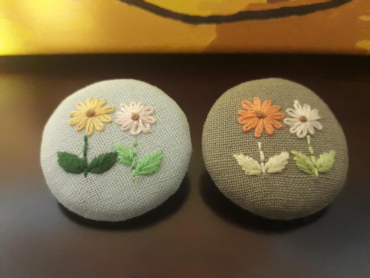 프랑스자수 브로치