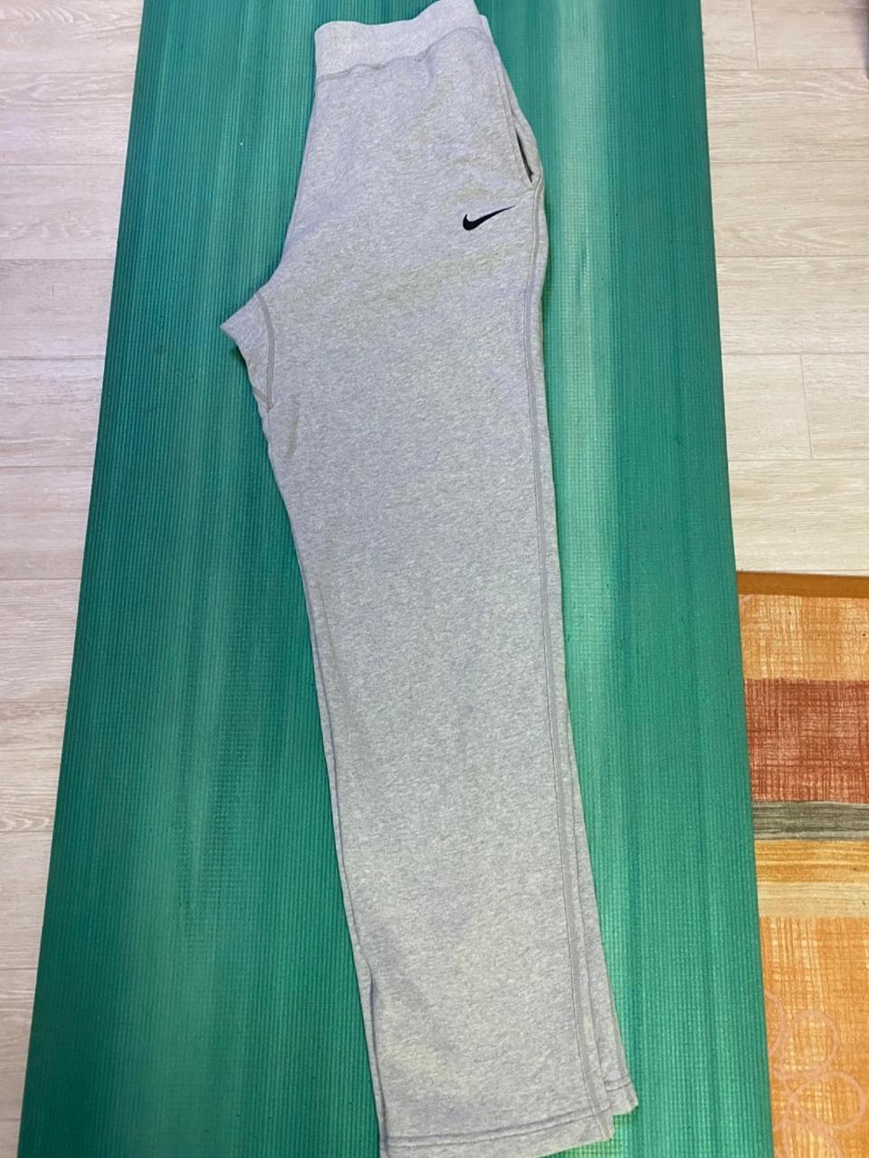 정품 나이키 트레이닝 바지 팝니다