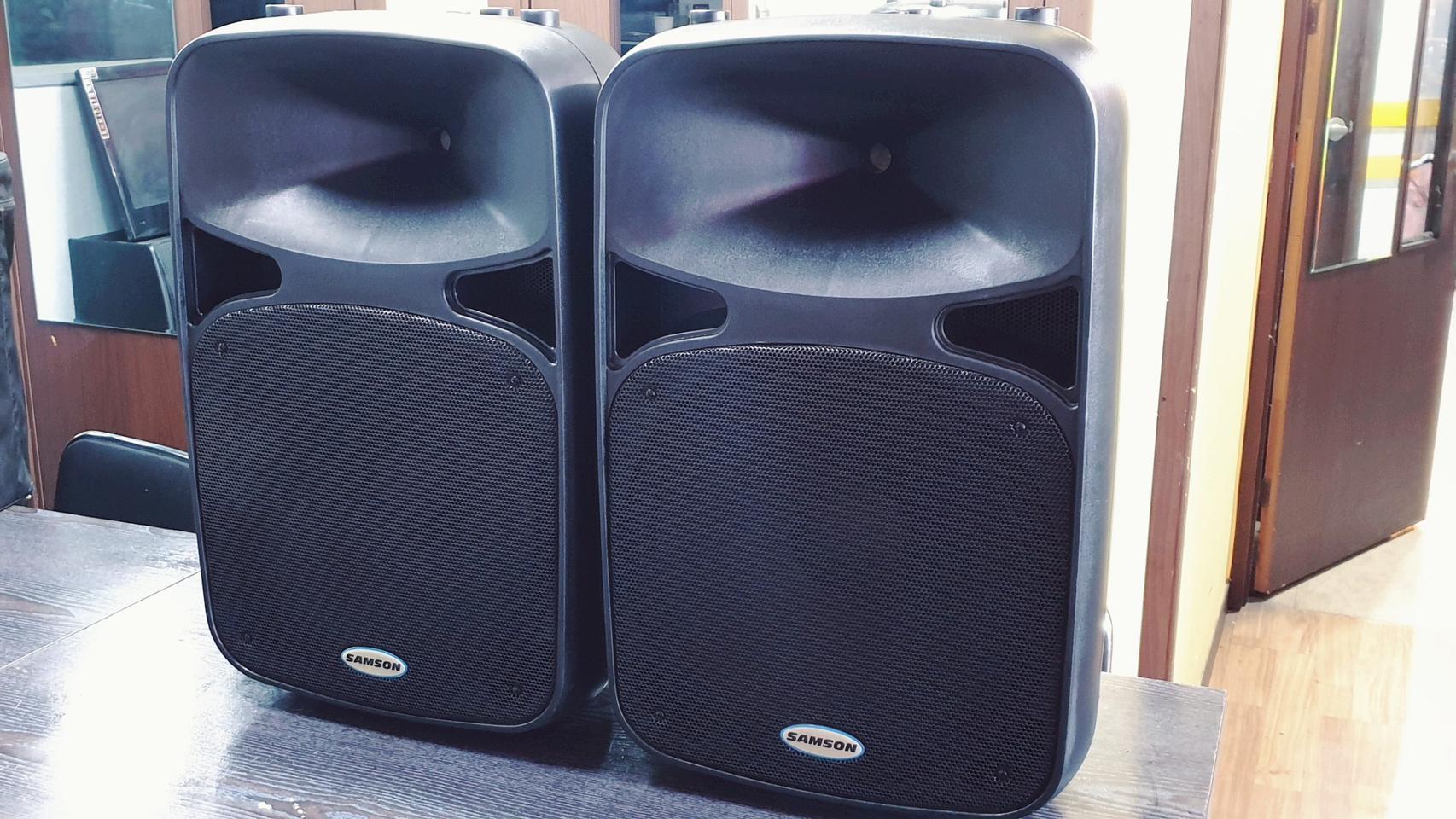 스피커중고 SAMSON auro D415 15인치 액티브스피커