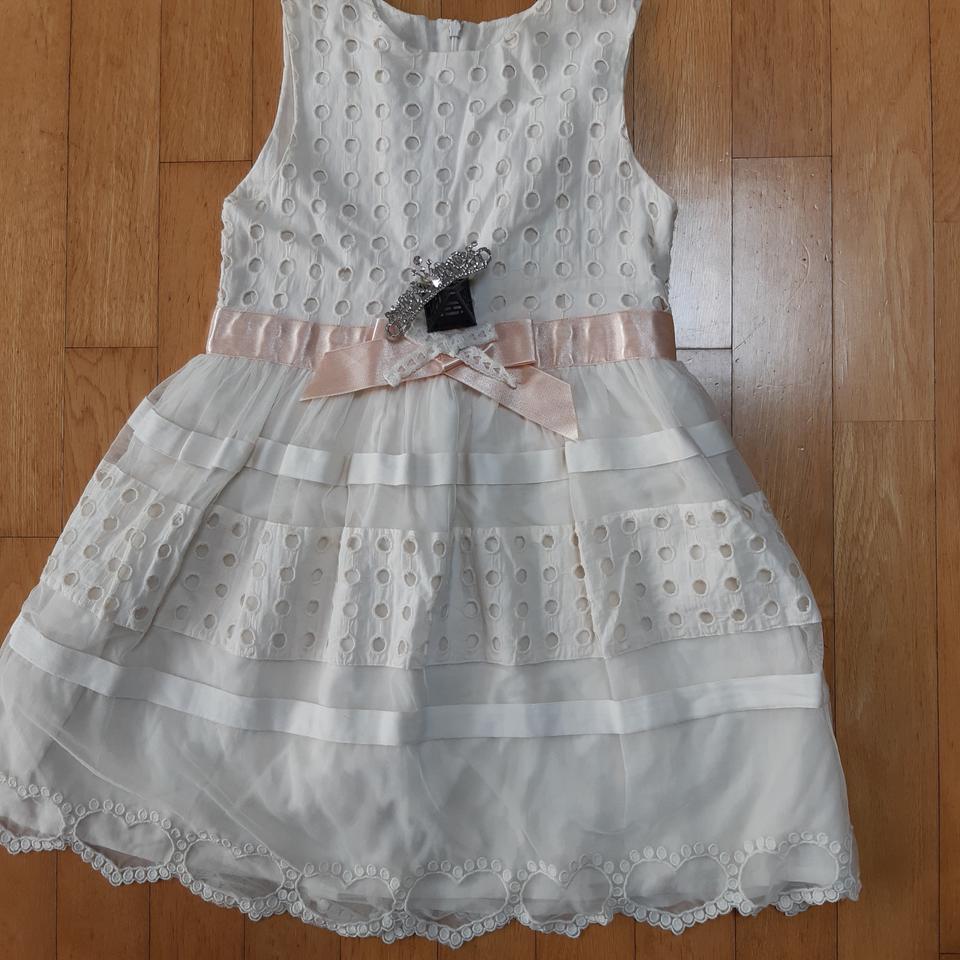 140호 치크 원피스 및 왕관