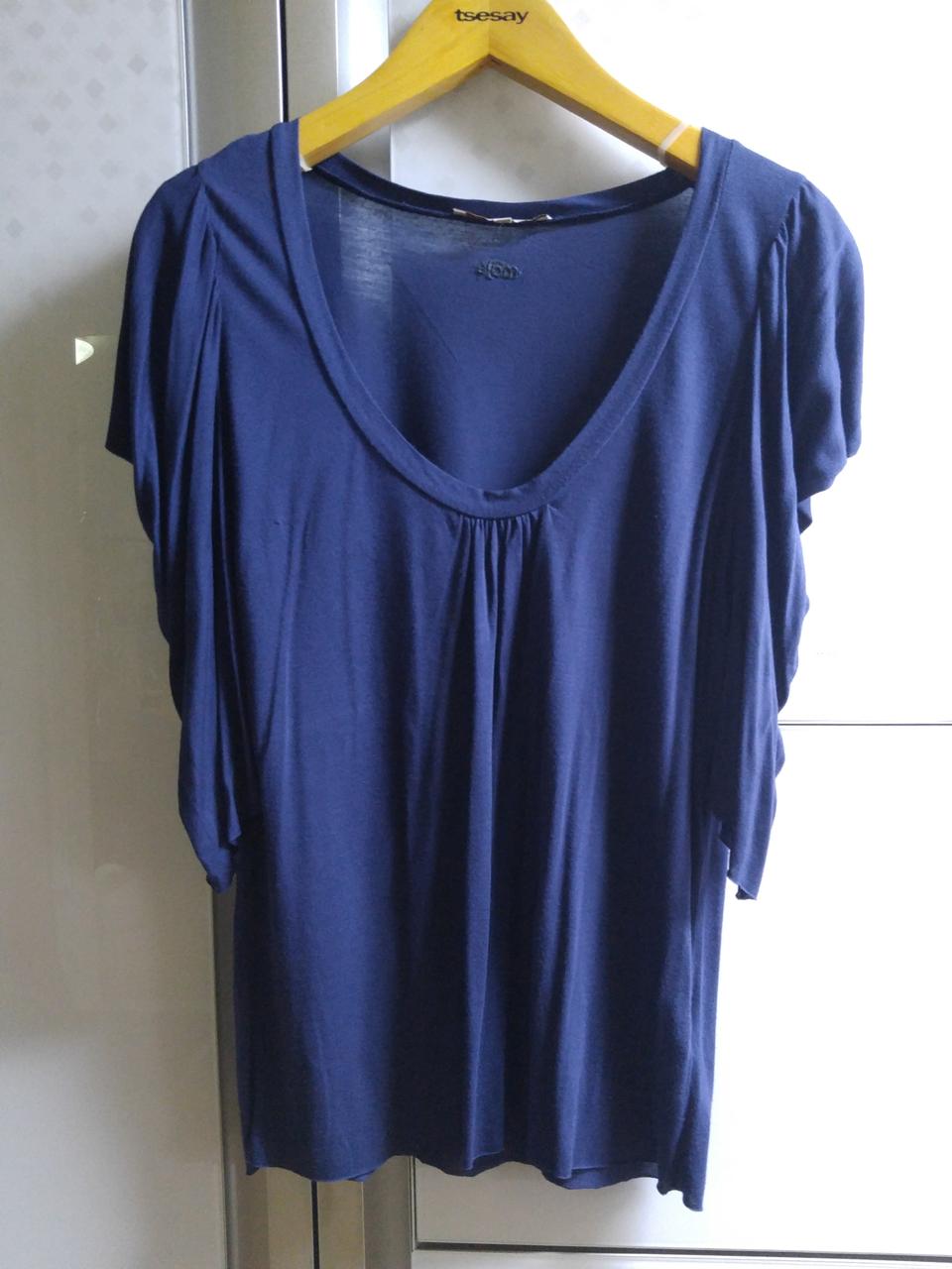 마주 퍼프소매 티