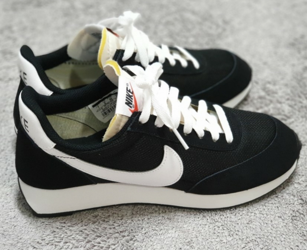 나이키 테일윈드79  검흰255 나코텝 (중고)