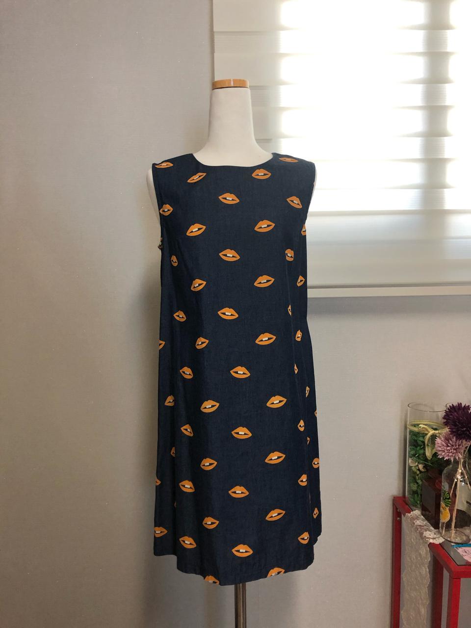 돌리앤몰리 데님 입술 원피스