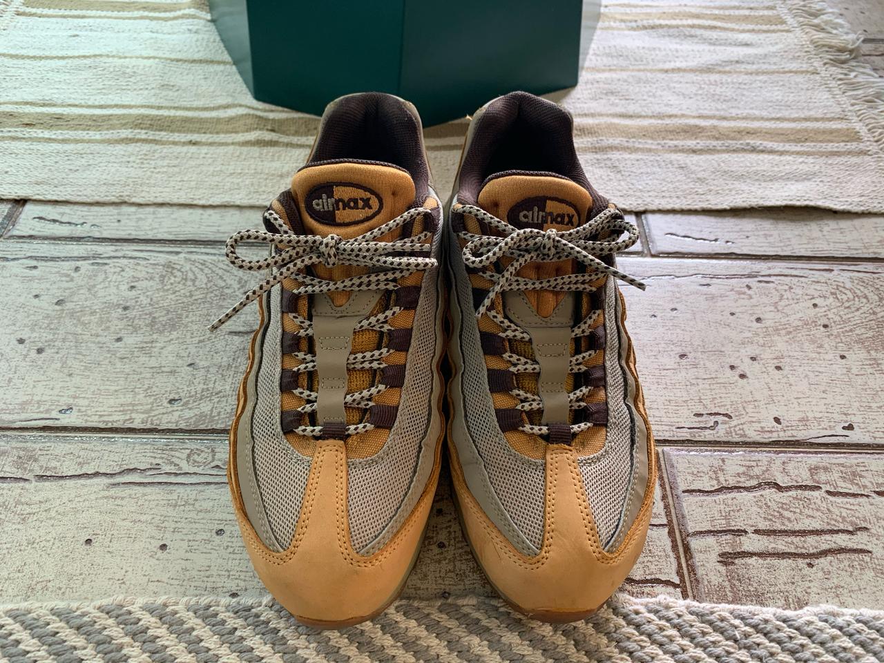 (가격인하) 나이키 에어맥스95 프리미엄 된장 8.5