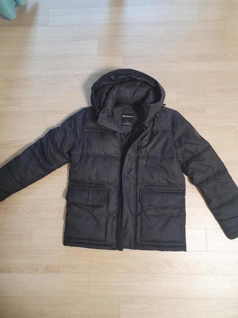 헹텐 겨울점퍼 팝니다