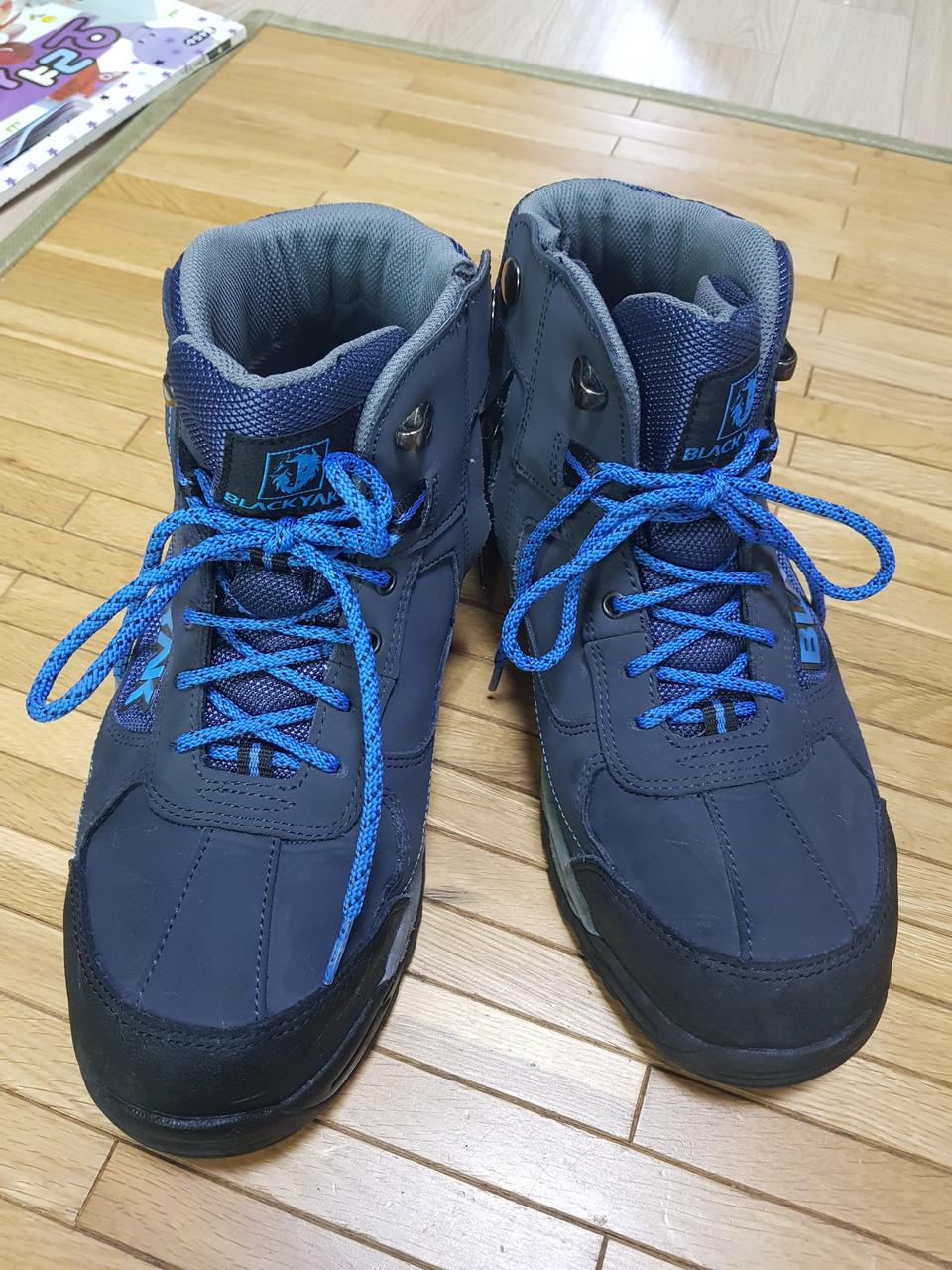 블랙야크 안전화 판매해요