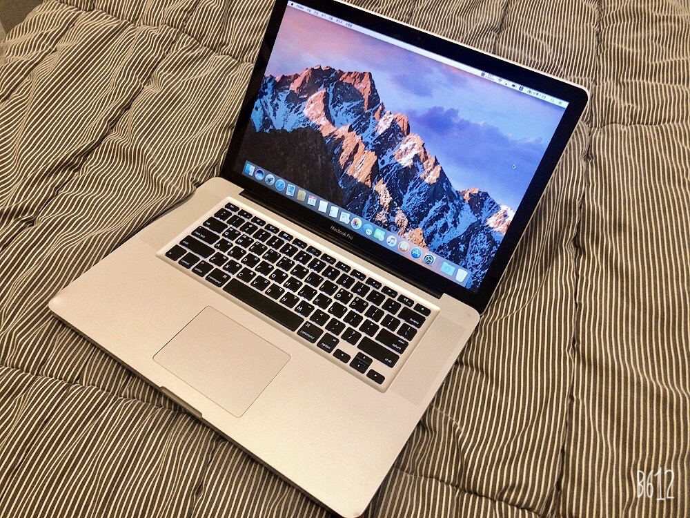 애플 15인치 맥북프로 2011 Late.