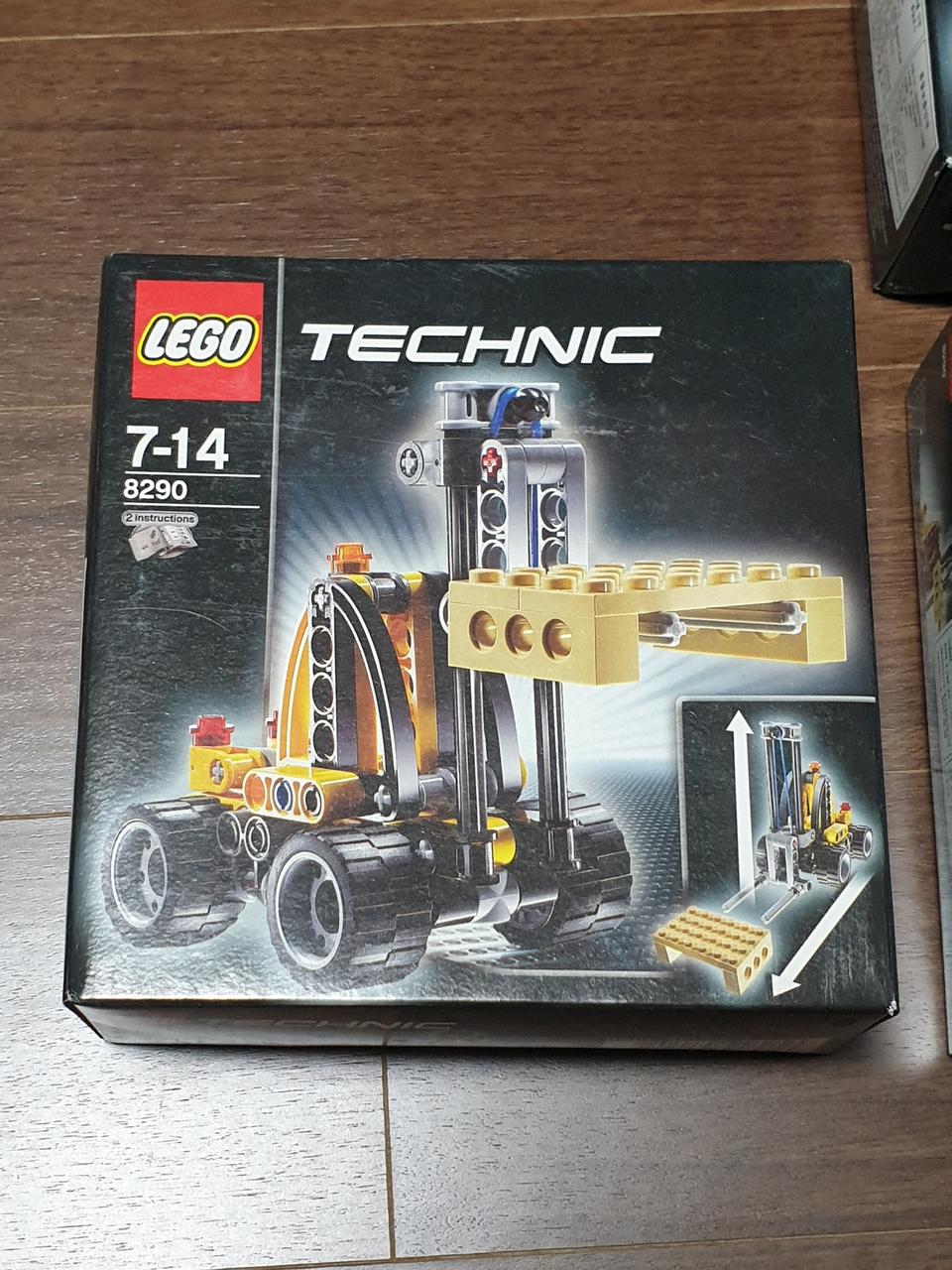 레고 8290 미니포크리프트판매합니다.