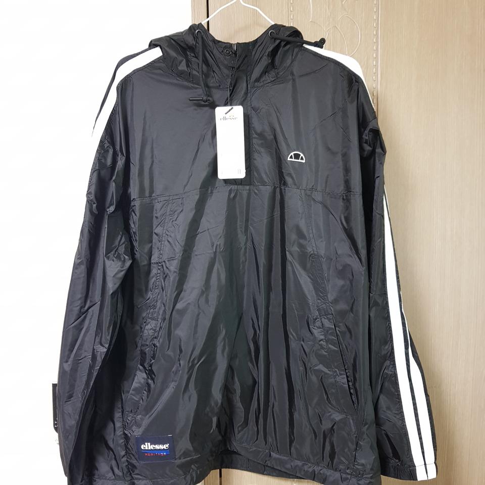 엘레쎄 아노락 바람막이