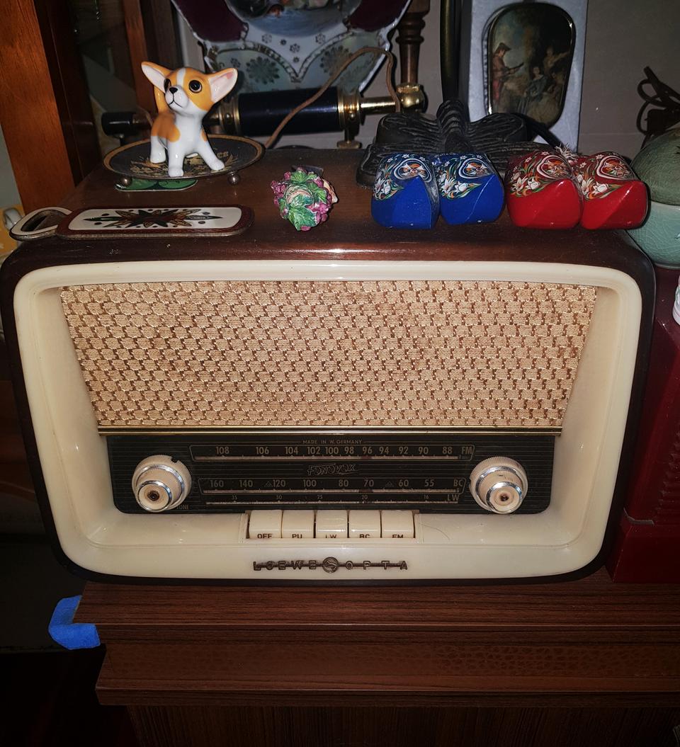 독일 레뵈옵타 진공관 빈티지 라디오