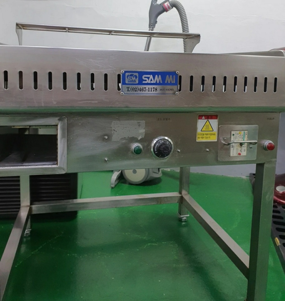 2~3인용 업소용전기철판 팝니다.