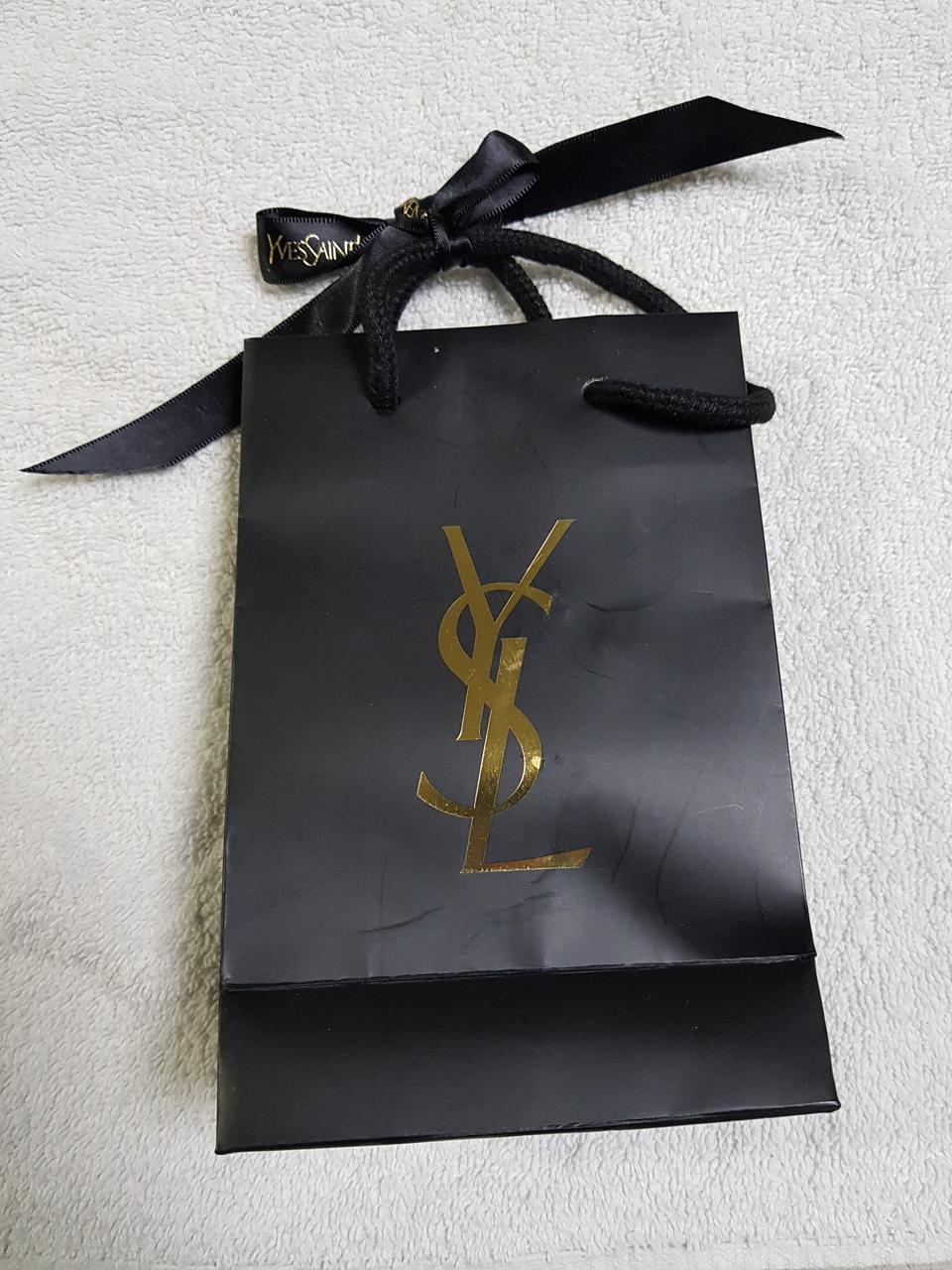 입생로랑 볼립떼  플럼프 인 컬러  6호