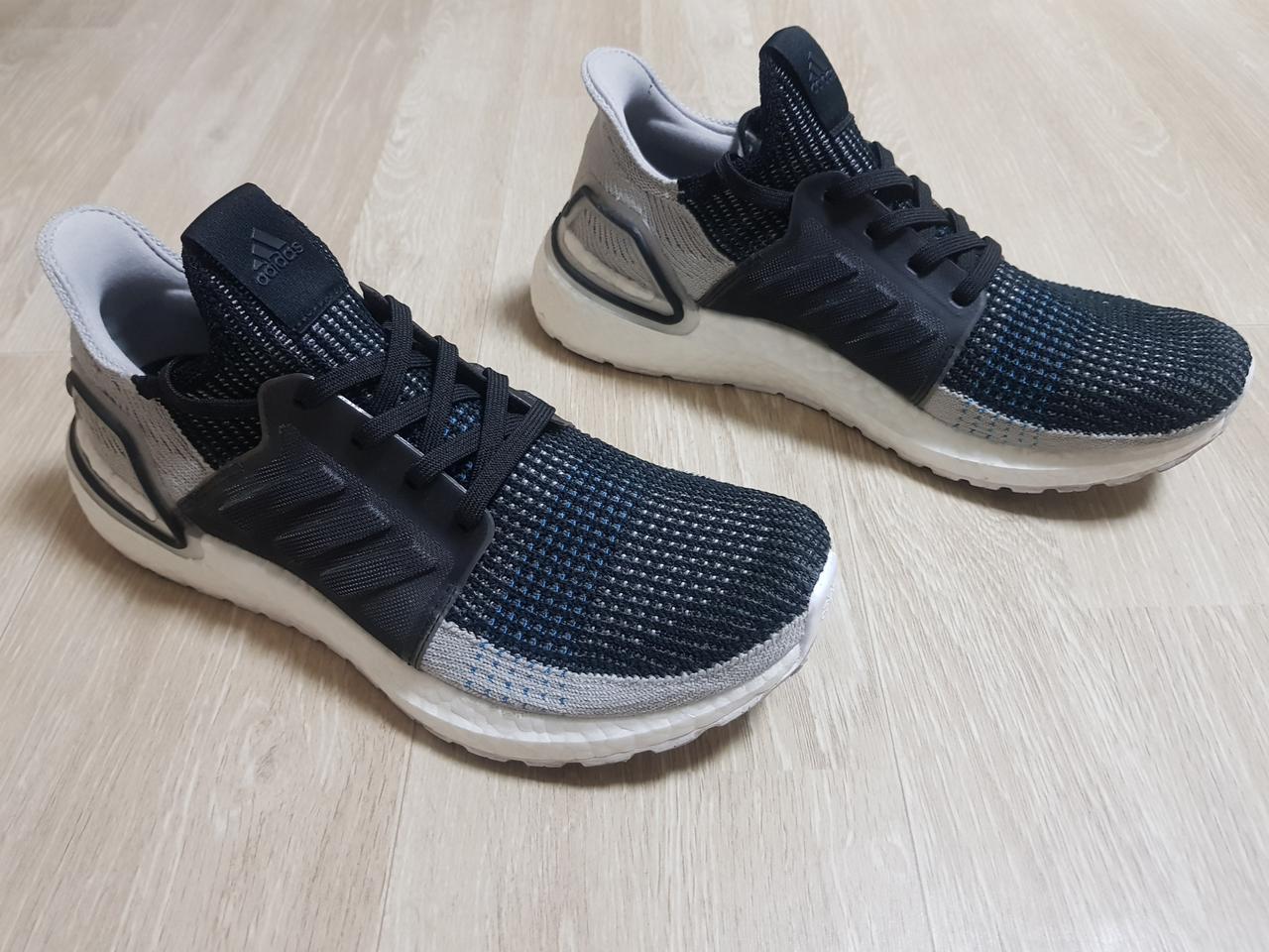 아디다스 울트라부스트19 260 255사이즈