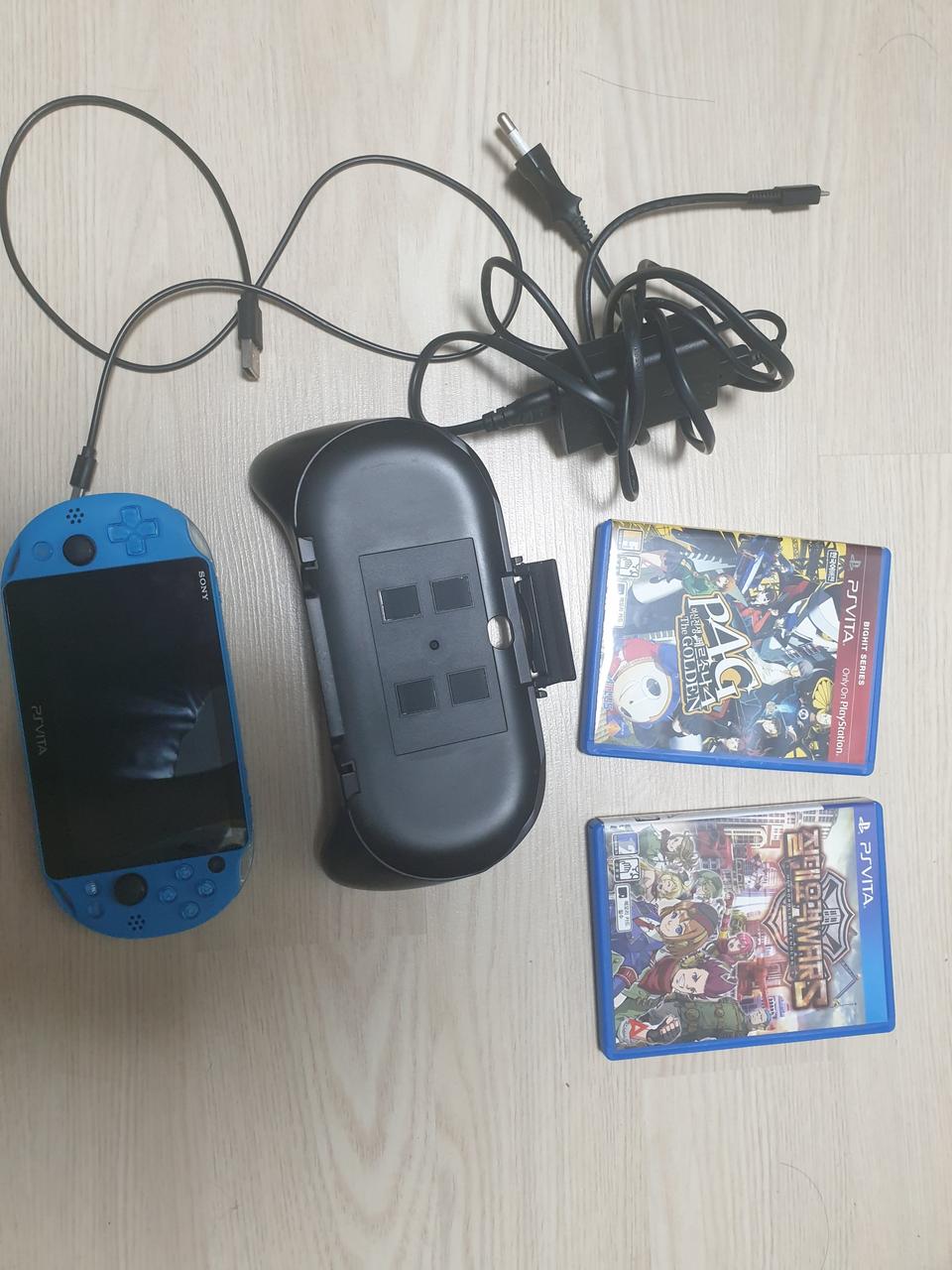 플스비타PCH2005팝니다 ps vita