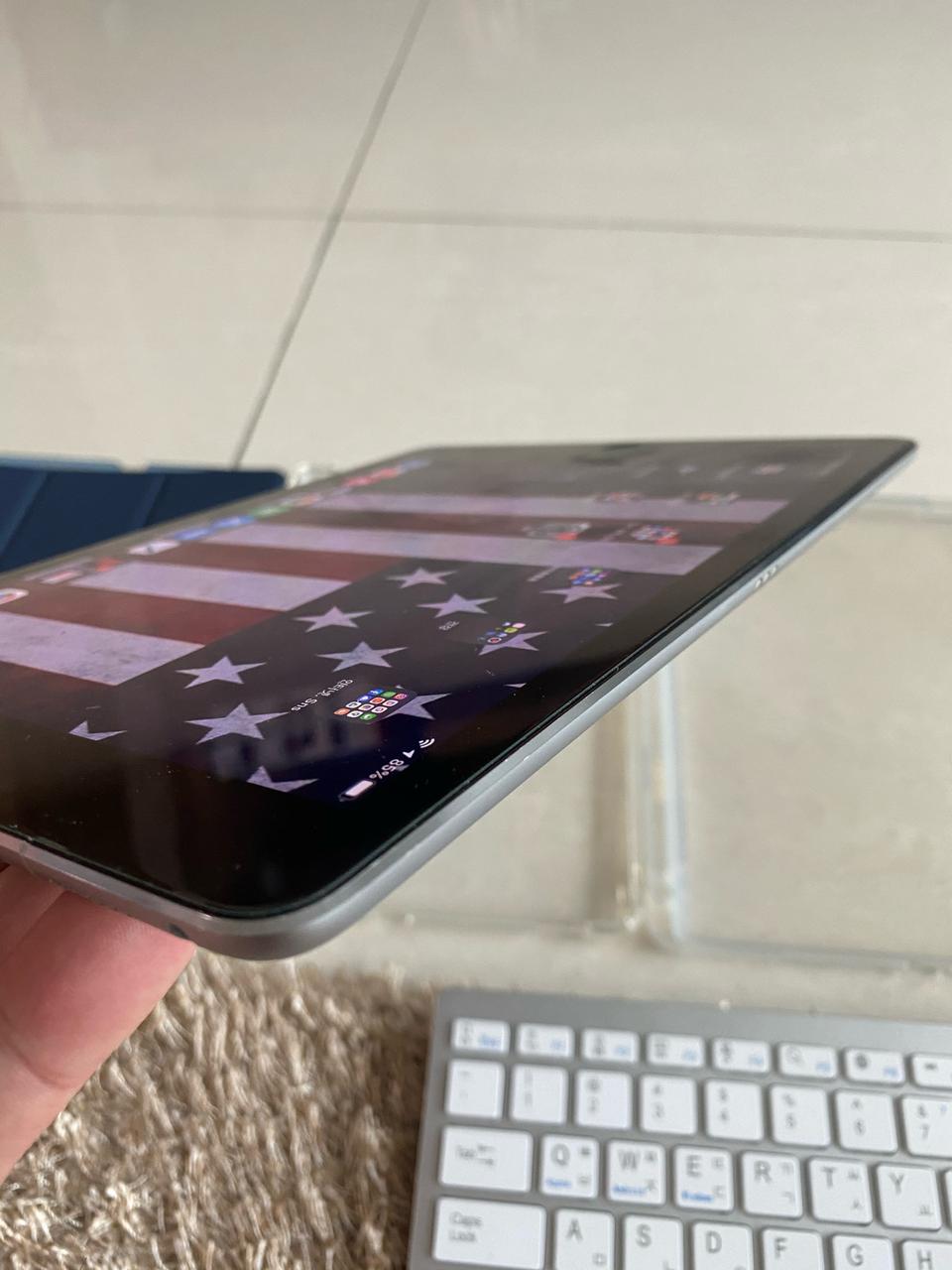 아이패드프로1세대 9.7 lte. S급 128기가 (배터리100)