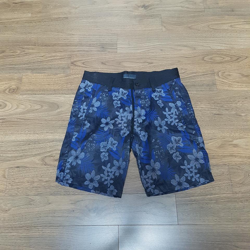 자라 플라워 패턴 린넨 반바지