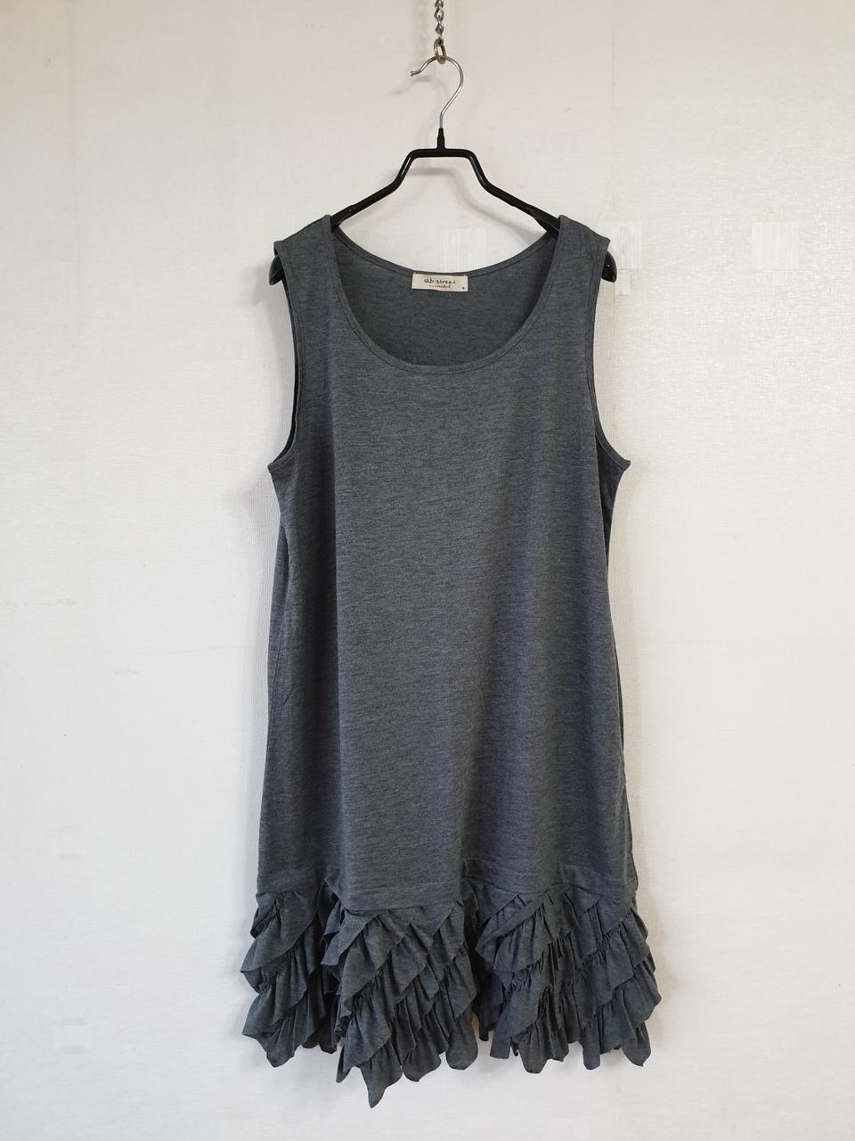 [새제품]밑단 비늘주름 민소매 원피스