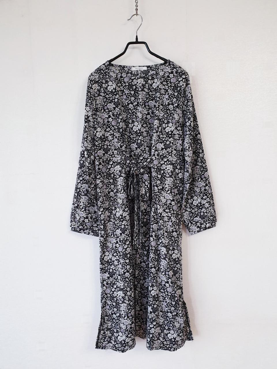 [새제품]블랙 플라워 원피스(66~77)