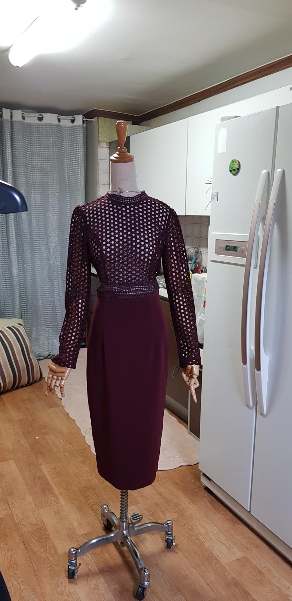 제니스사각펀칭레이스콤비롱원피스