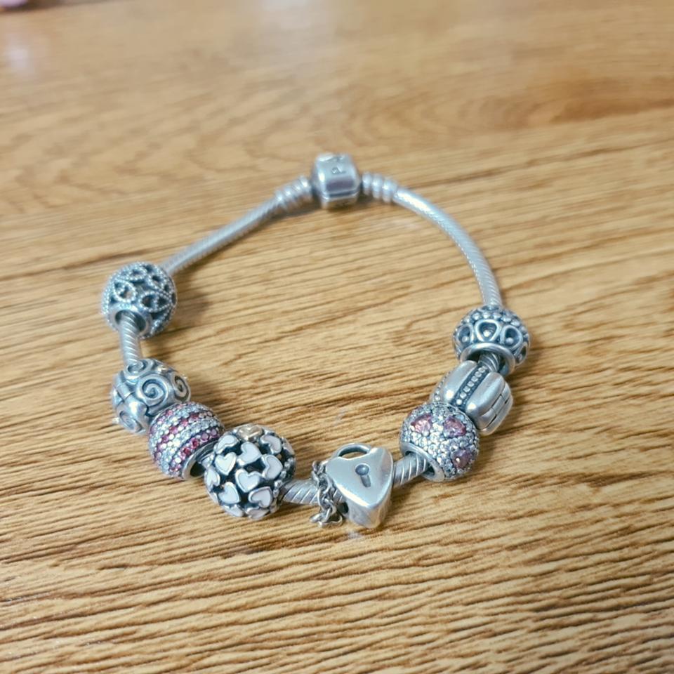 판도라 팔찌 팔아요