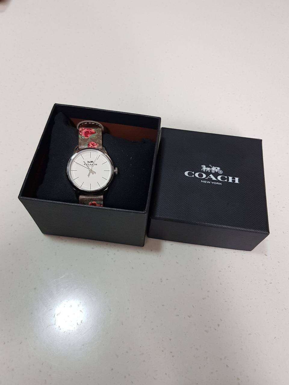 코치 플로럴 가죽밴드 시계
