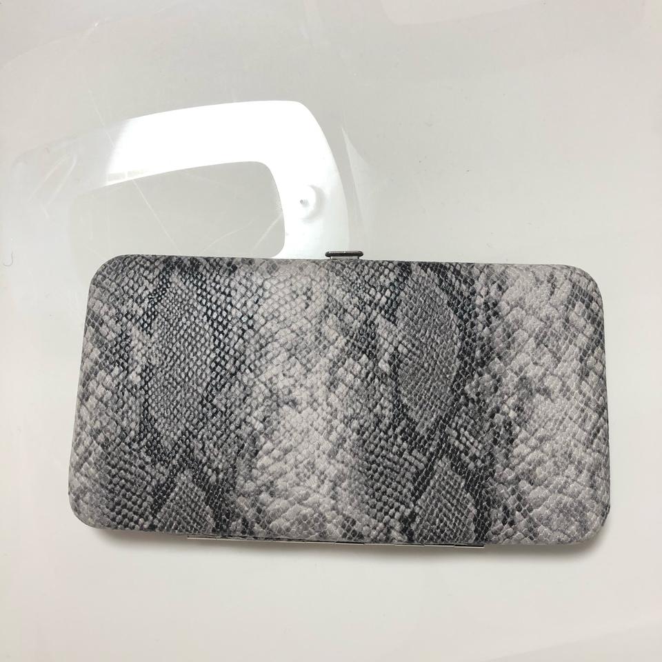 스트라디바리우스 지갑