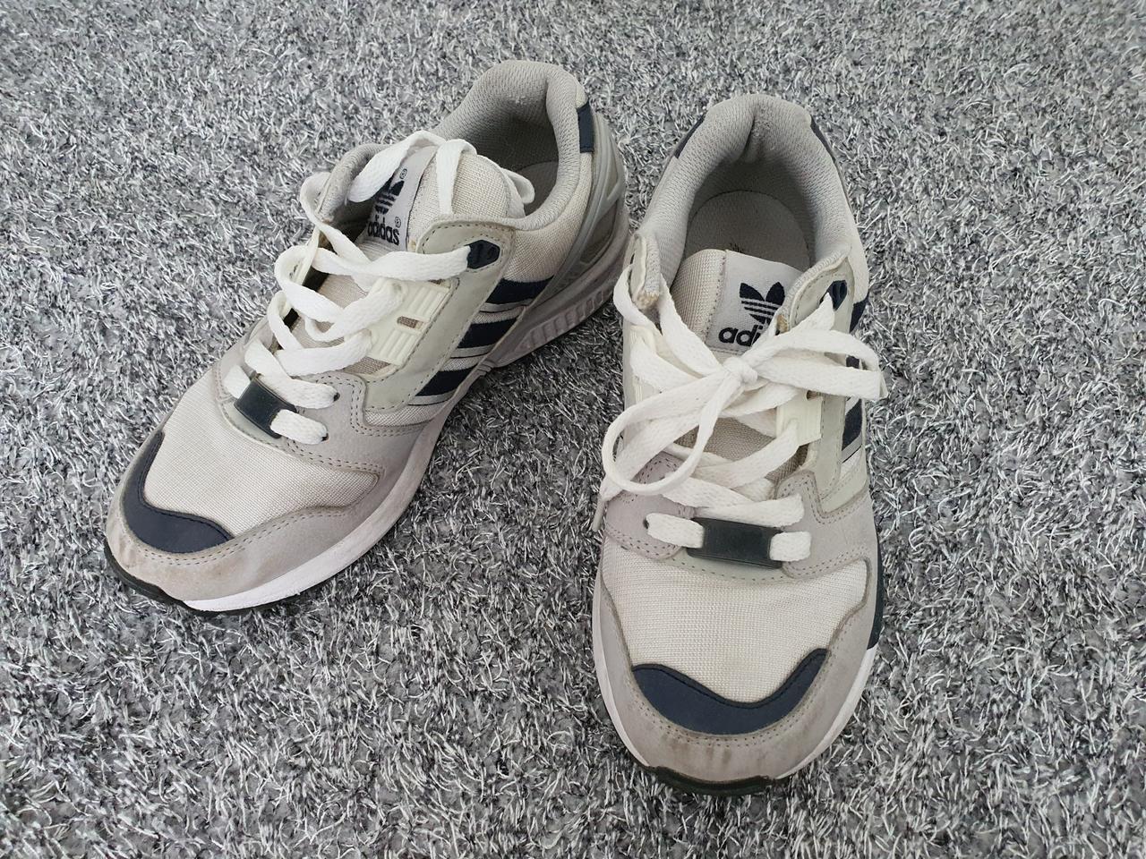 아디다스운동화